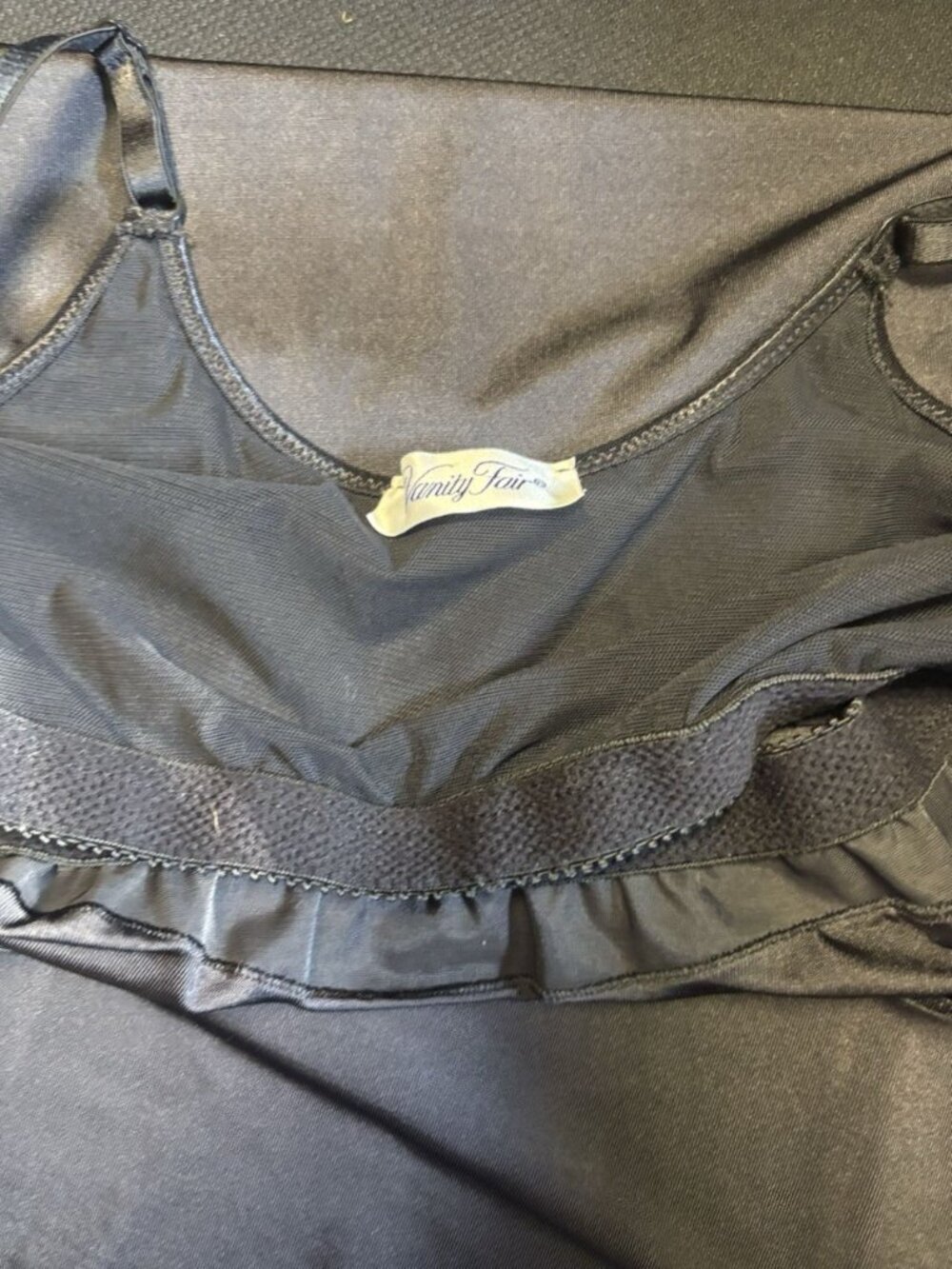 Vanity Fair Black Midi Nightgown Spaghetti Straps Size 32 Built In Bralette S - Picture 4 of 4